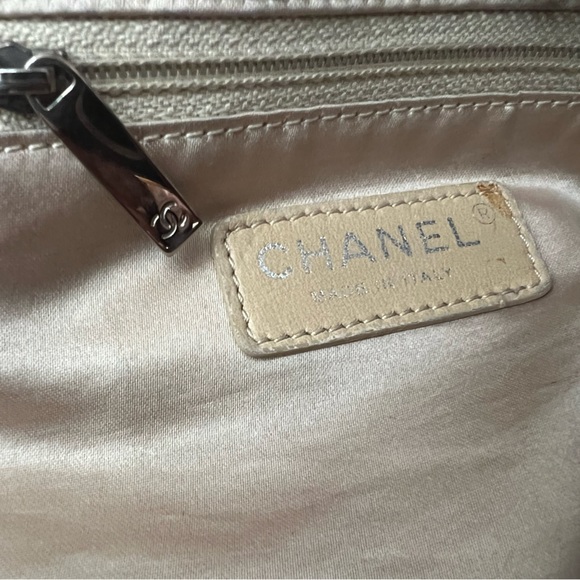 Chanel 2 Way Shoulder Duffle Bag - Picture 14 of 16